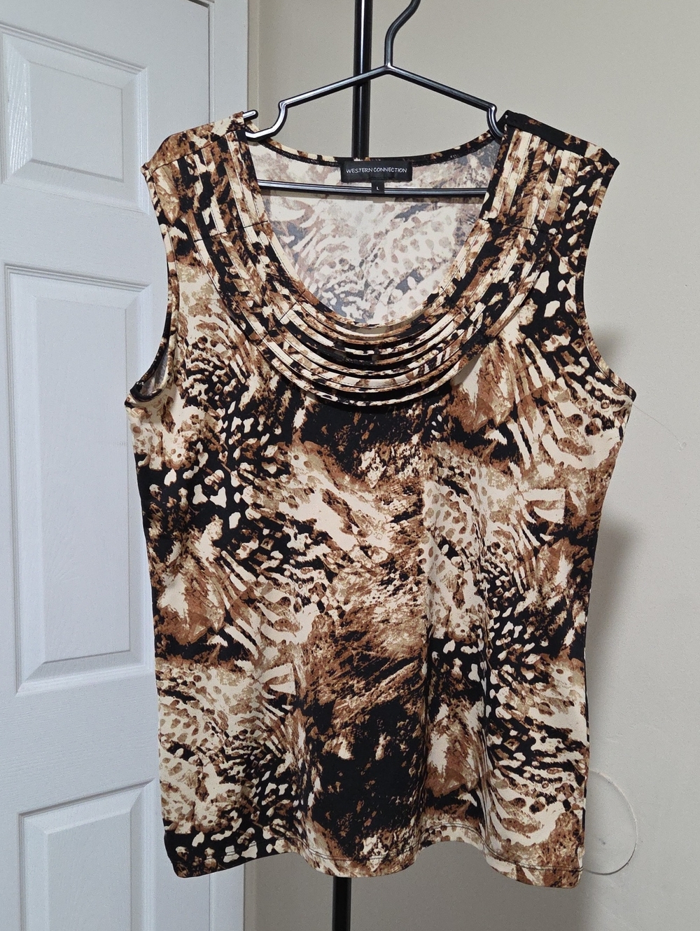 Western Connection Brown Patterned Sleeveless Tank